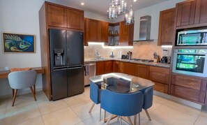 Condo - Image 6