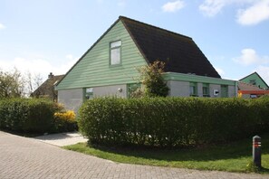 Außenseite Ferienhaus [Winter]
