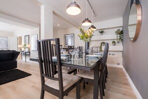 Dining for up to 10 