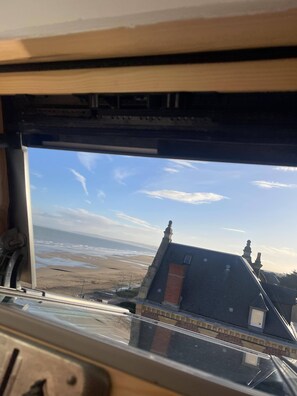Beach/ocean view