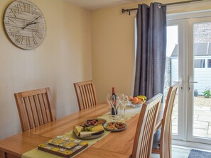 Dining room | Corner Cottage, Girvan