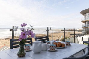 Seafront House 8 Beach View