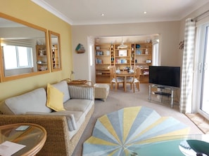 Broadwaters Instow Living Room