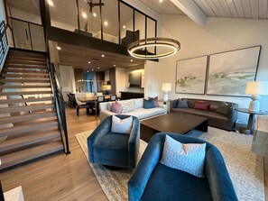 Living room - Swivel chairs can face fireplace too!