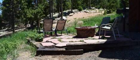 Private fire pit and patio