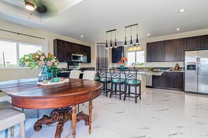 Dinning room upstairs