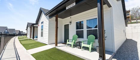 Lily Pad Home Entrance and Putting Greens