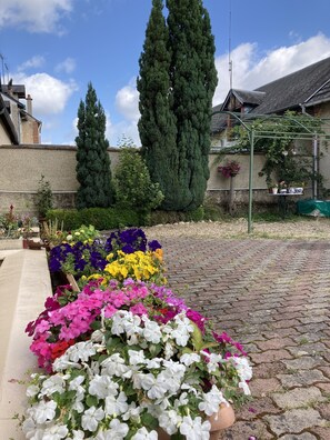 cour, espace parking