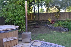 Wood-burning hot tub