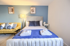Suite-Deluxe-Ensuite-Garden view-7