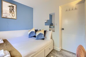 Suite-Standard-Shared Bathroom