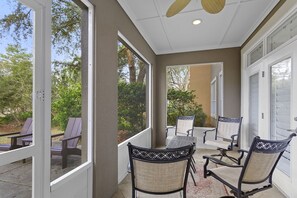 24-Tivoli-5442-Screened-Porch