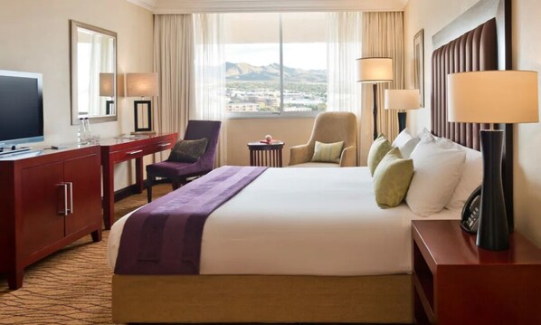 Comfortable unit with 1 King size bed