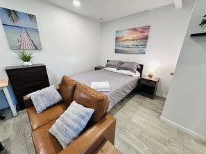 Living Room with One Queen Bed 