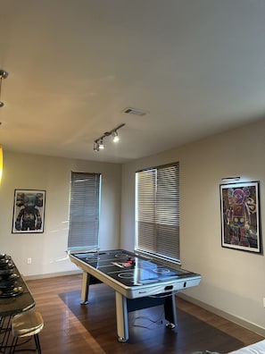 Spielezimmer