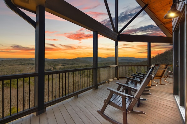 Enjoy the far off mountain views with stunning sunsets! 