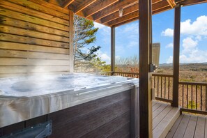 Hot tub with stunning mountain views! 