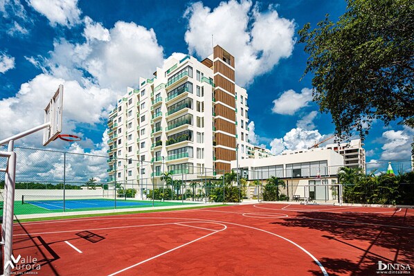 Sport court