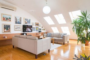 Living room sitting area