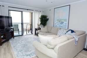 SANDPIPER DUNES 1004-LIVING-AREA