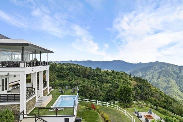 Hacienda Pura Vida, an unforgettable mountain experience.