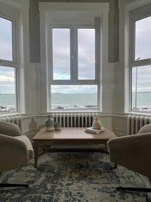 Sea Whisper relaxing lounge area