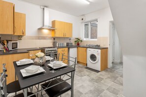 Kitchen - fully stocked with everything you need!