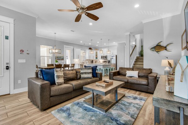 Sea Ya Sun living room