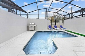 Private Pool & Patio
