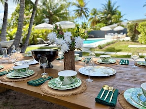 Outdoor dining