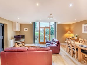 Open plan living space | Oak Cottage, Ware