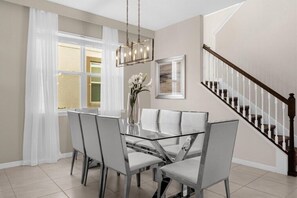 1815 Sawyer Palm Place (5).jpg