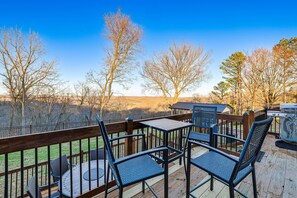 Deck | Gas Grill | Gazebo w/ Dining Area | Fenced Yard