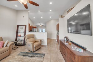 Home Decor, Floor, Furniture, Indoors, Living Room