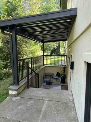 Private patio Entrance