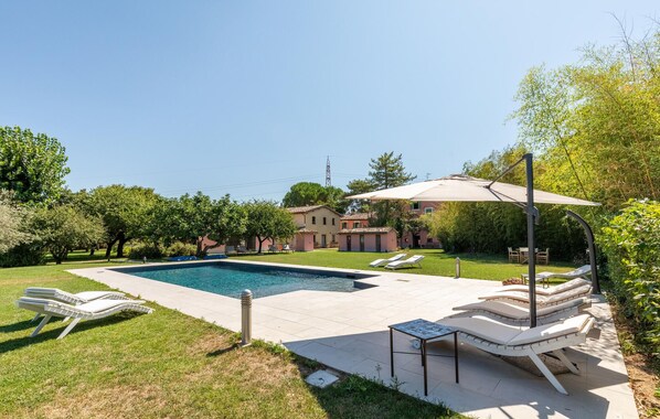 pool