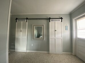 Closet & Bathroom Barn Doors