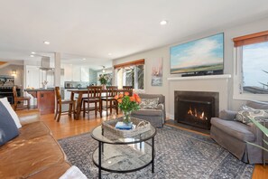 Spacious and cozy living room