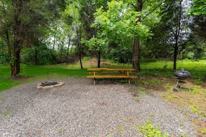 Outdoor Private Fire Pit with Bench