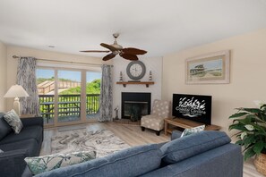 QA4: Coastal Comfort | ML Living Area, Deck Access