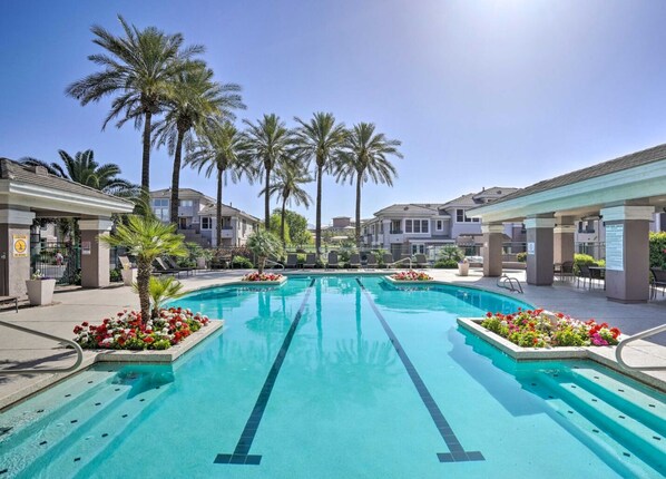 Community Pool with Hot tub 