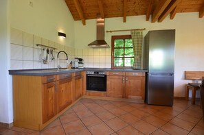 Here you can see the open kitchen in the Mondschein holiday home