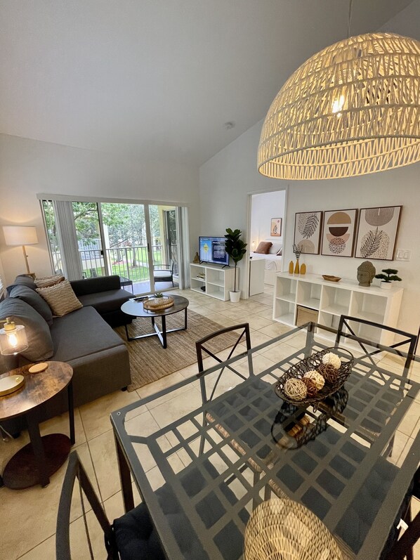 Open living area with plently of natural light