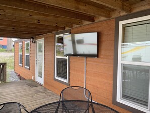 Front Porch overlooking the Lake