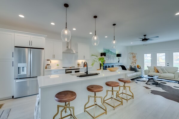 Fully Stocked Kitchen