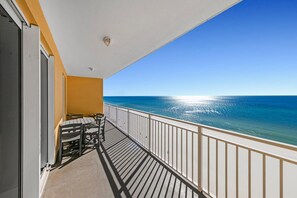 Sterling Reef 705 balcony