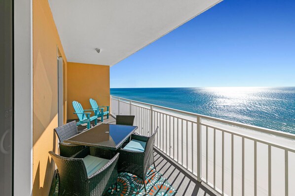Sterling Reef 706 balcony