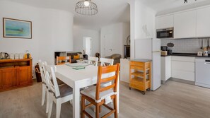 Enjoy a warm and delicious meal in this modern and bright dining area that can accommodate up to 6 people #pt #portugal #loule #bright #modern