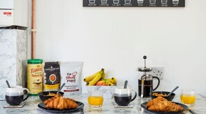 Breakfast bar 