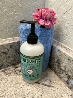 Bathroom amenities